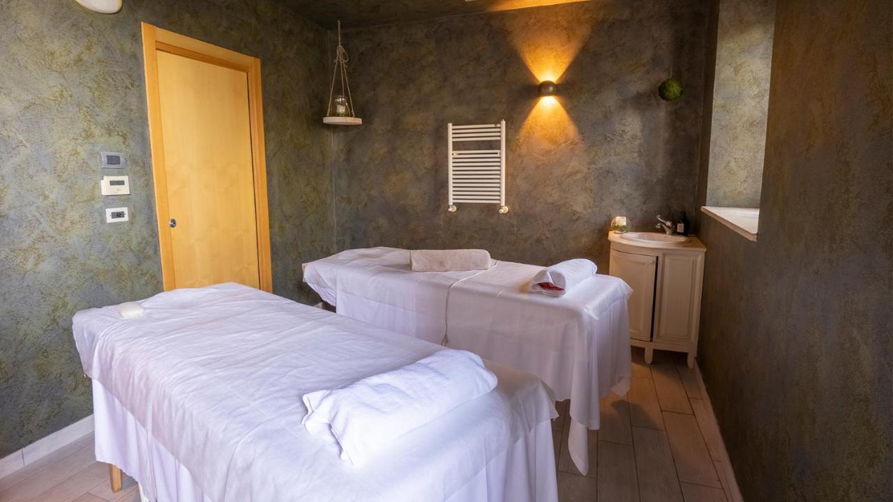 Relais Bella Rosina Pool & Spa La Cassa Eksteriør bilde