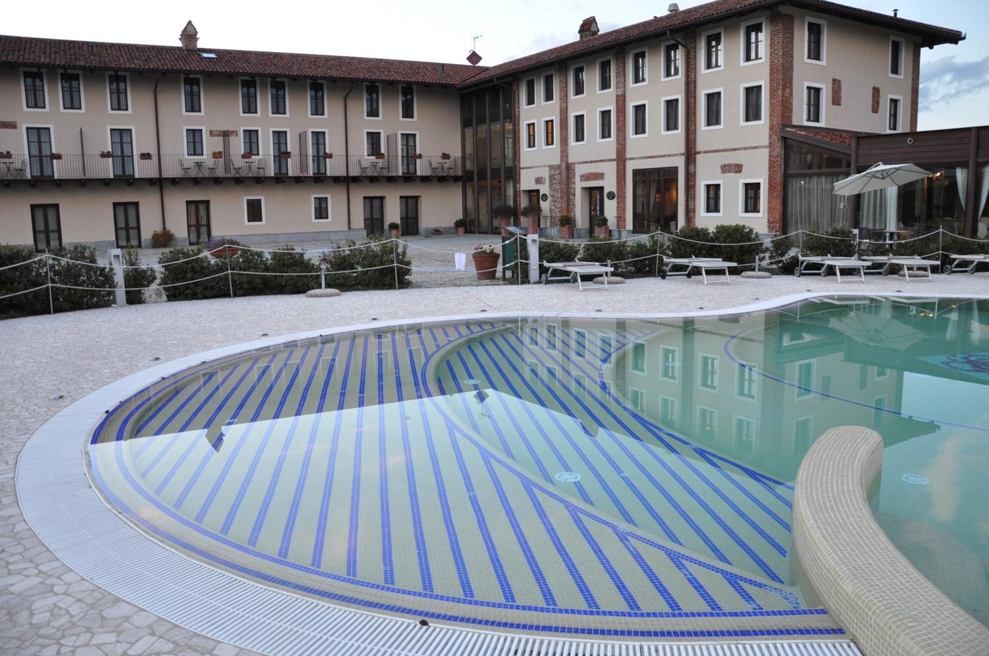 Relais Bella Rosina Pool & Spa La Cassa Eksteriør bilde