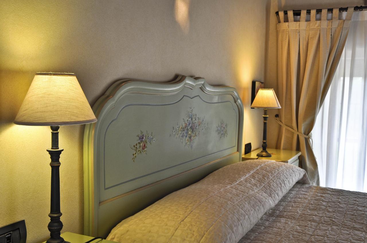 Relais Bella Rosina Pool & Spa La Cassa Rom bilde